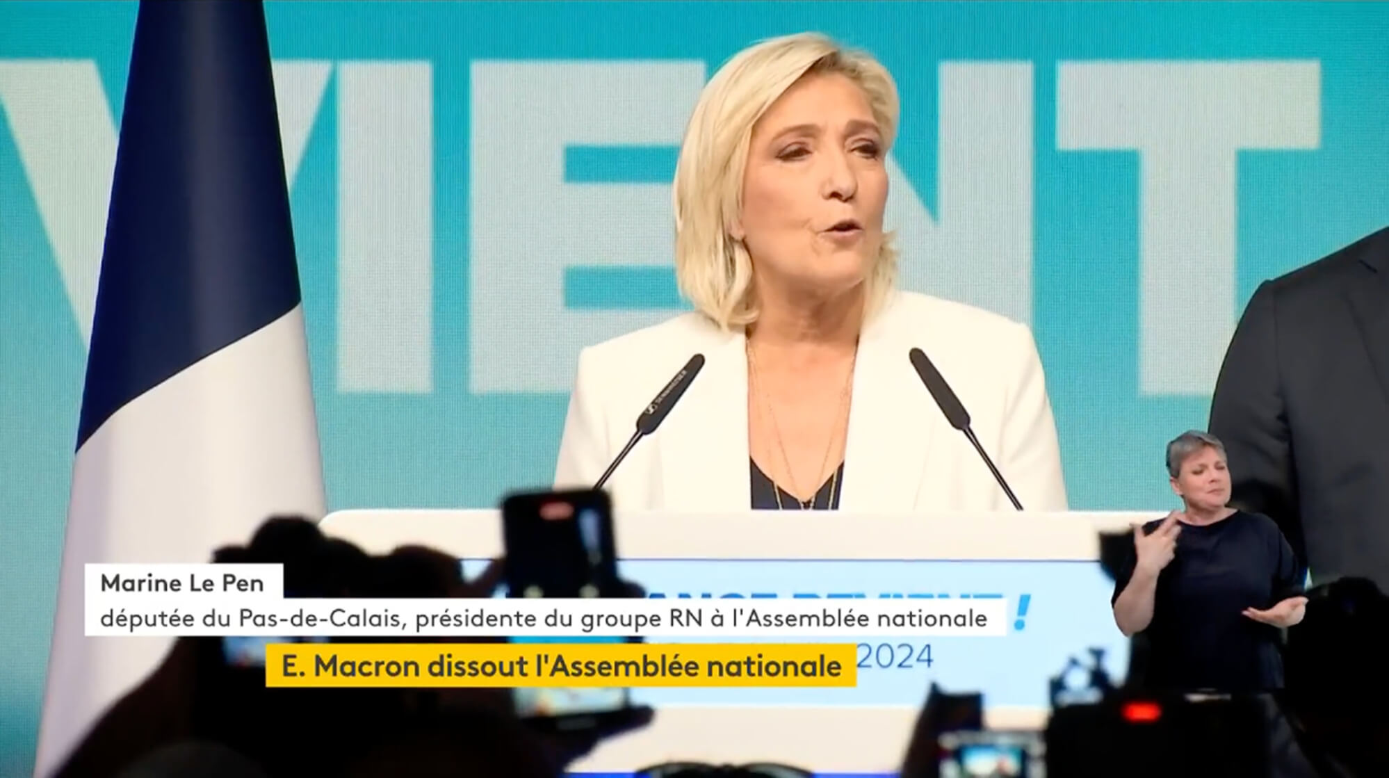 Le discours de Marine Le Pen est retransmis sur franceinfo, le 9 juin 2024.